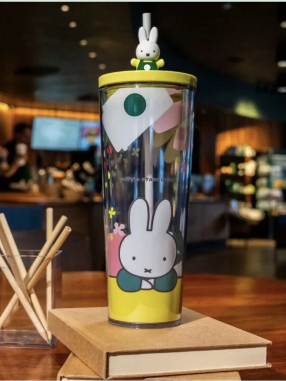 Starbucks x Miffy Lot